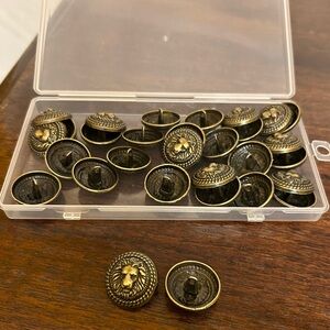 30 New Vintage Look 23mm Lion Head Metal Sewing Buttons Vintage Antique Bronze